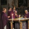 Das Bild zeigt Pfarrer Paul Mahl, den Hauptzelebranten und Prediger des zweiten Gottesdienstes. Neben ihm als Konzelebranten Msgr. German Fischer, Geistl. Rat Franz Josef Albrecht, Ottmaring und Pfarrer Herman Resch, Aichach.